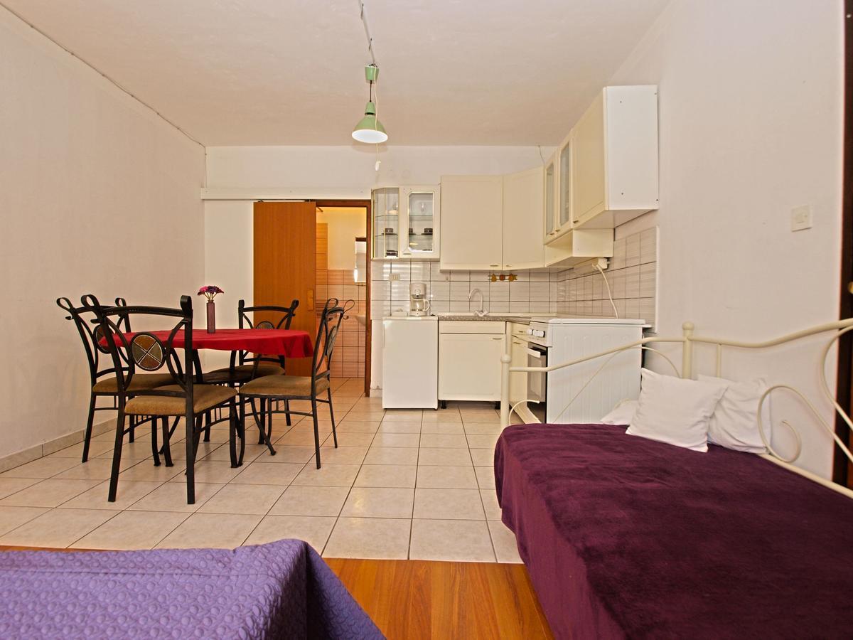 Apartments Marija 85 ฟาชานา ภายนอก รูปภาพ
